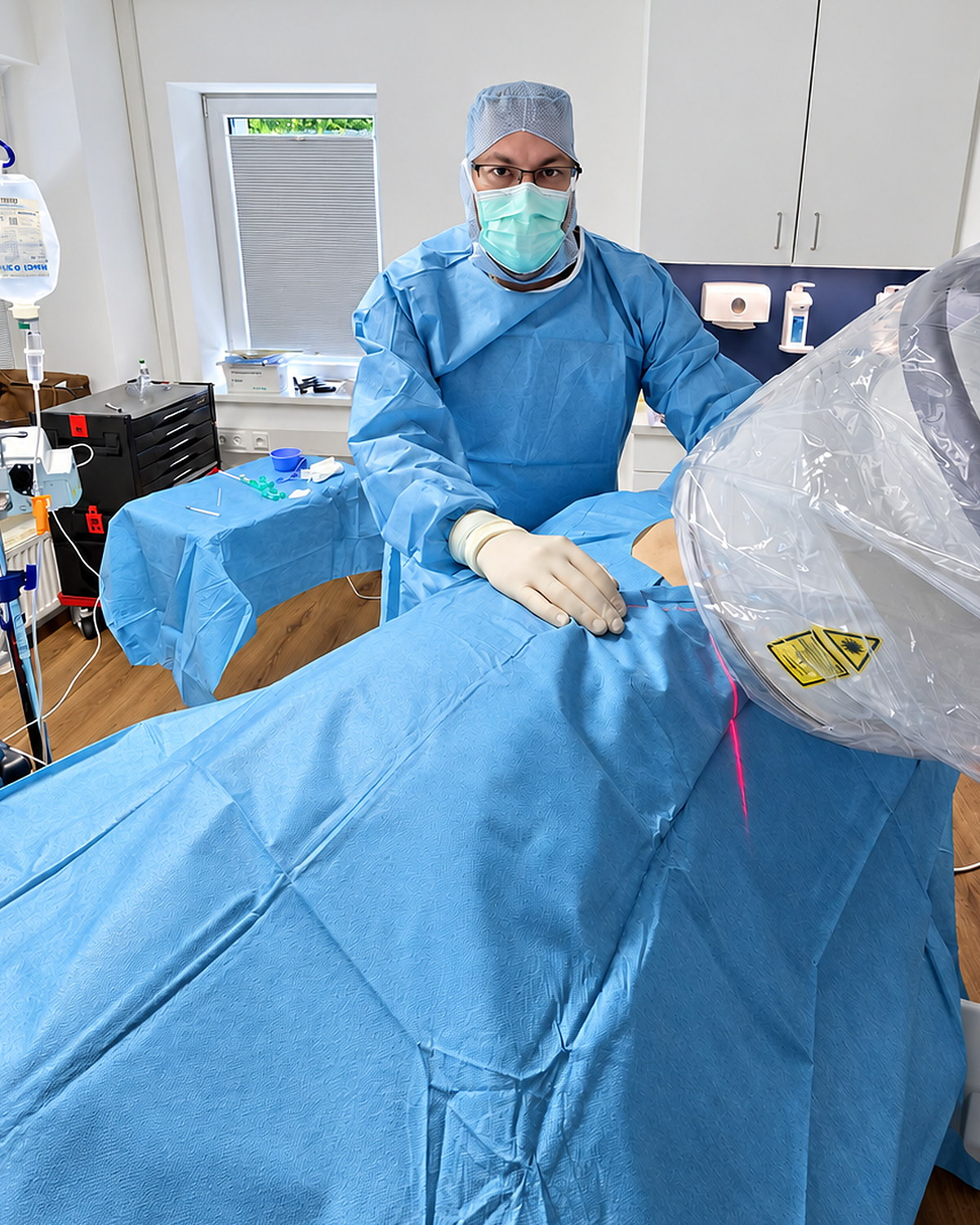 Operation am Röntgen-C-Bogen im ambulanten OP-Zentrum